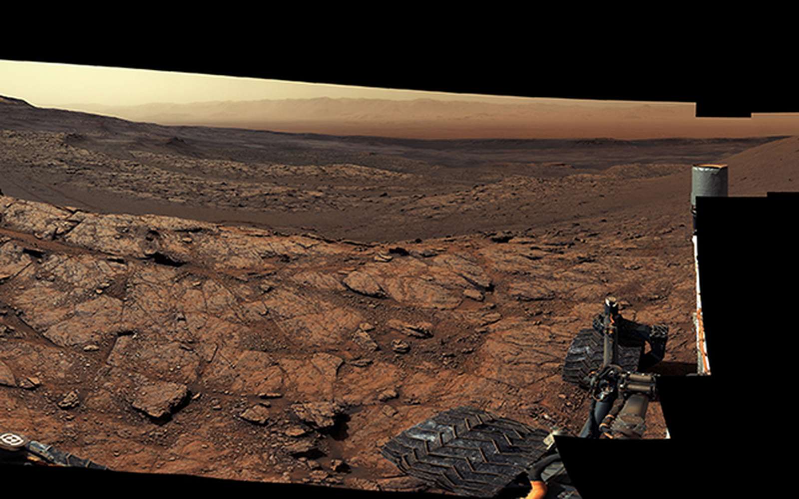 Magnificent panorama of Mars for Day 3000 from Curiosity on the Red Planet

