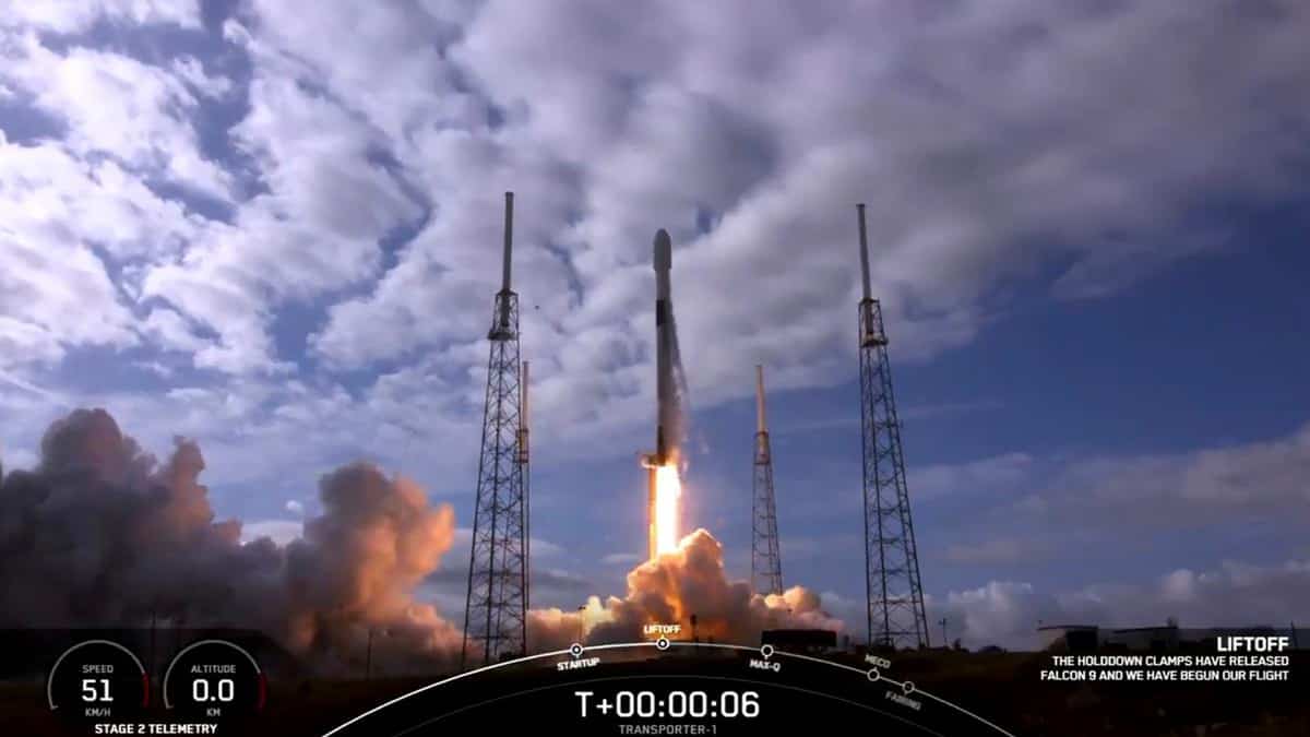 SpaceX rocket sends a record number of satellites into space

