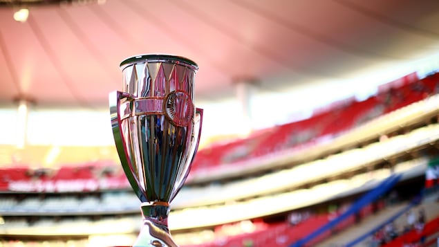 Le trophée de la Ligue des champions de la CONCACAF
