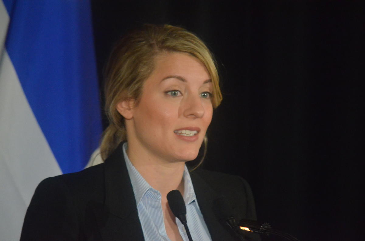 44 M $ aux PME : nous bâtissons un réseau de microcrédits fort à travers le Québec, souligne la ministre Joly