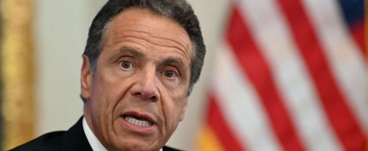 The governor of New York accused of sexual harassment stuck to his post

