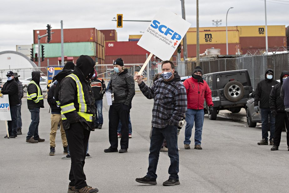   Port of Montreal |  Stevedoring workers are calling to strike

