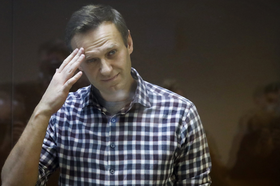 Alexei Navalny ends his hunger strike


