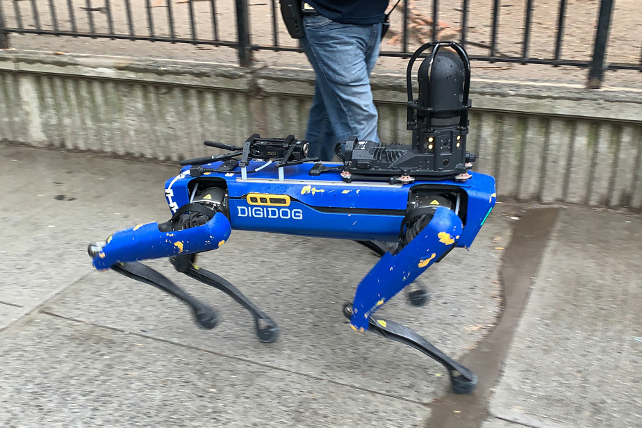 New York police break up with a scary robot dog

