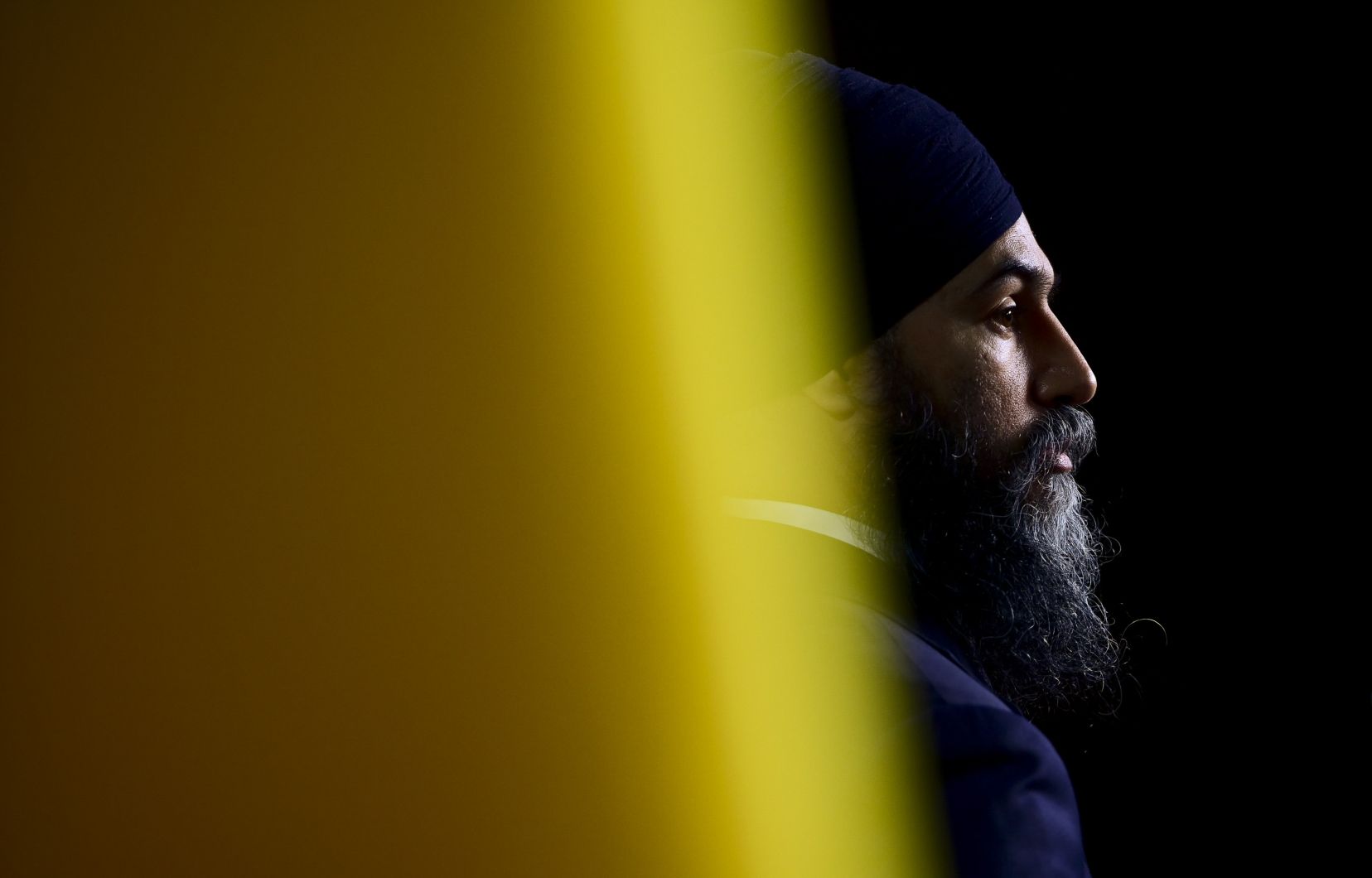 Jagmeet Singh supports the continuous operation of the Fifth Line oil pipeline


