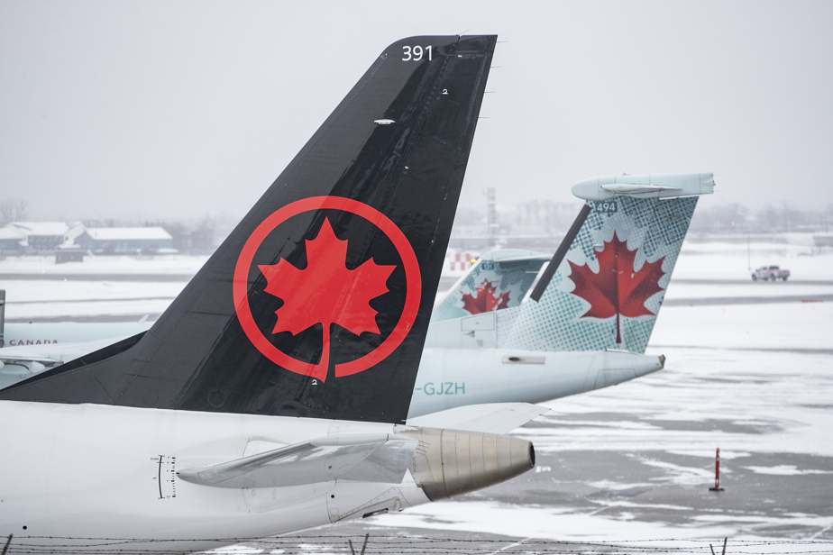 Air Canada's top executives lose their bonuses

