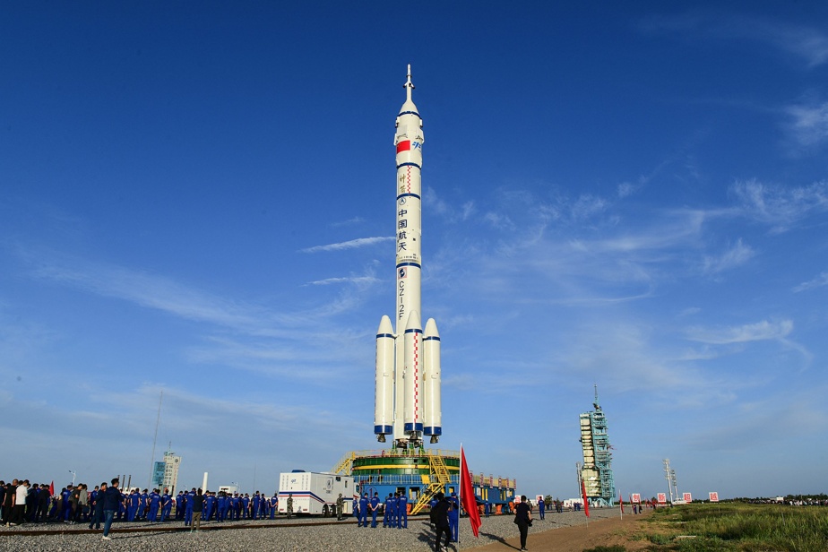 China confirms the launch of three astronauts to the space station

