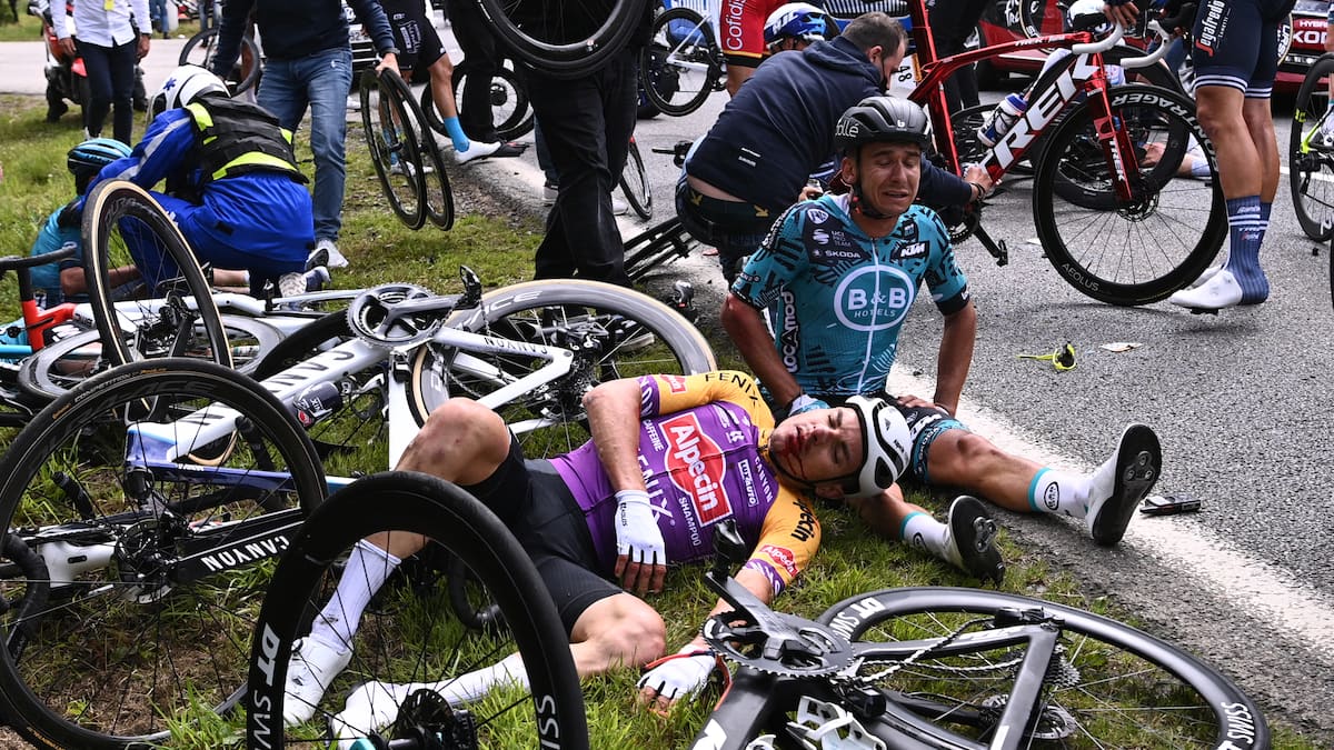 Tour de France: Judicial investigation launched against offending spectator

