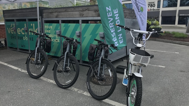 Electric bikes are available for free rental in Sherbrooke

