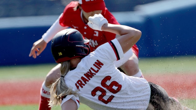 Softball: A tragic loss for Canada in overtime

