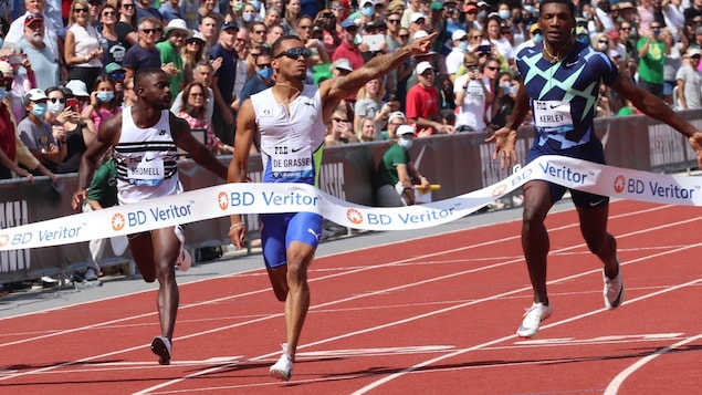Andre de Grasse and Marco Arup win at the Classic Prefontaine Stadium

