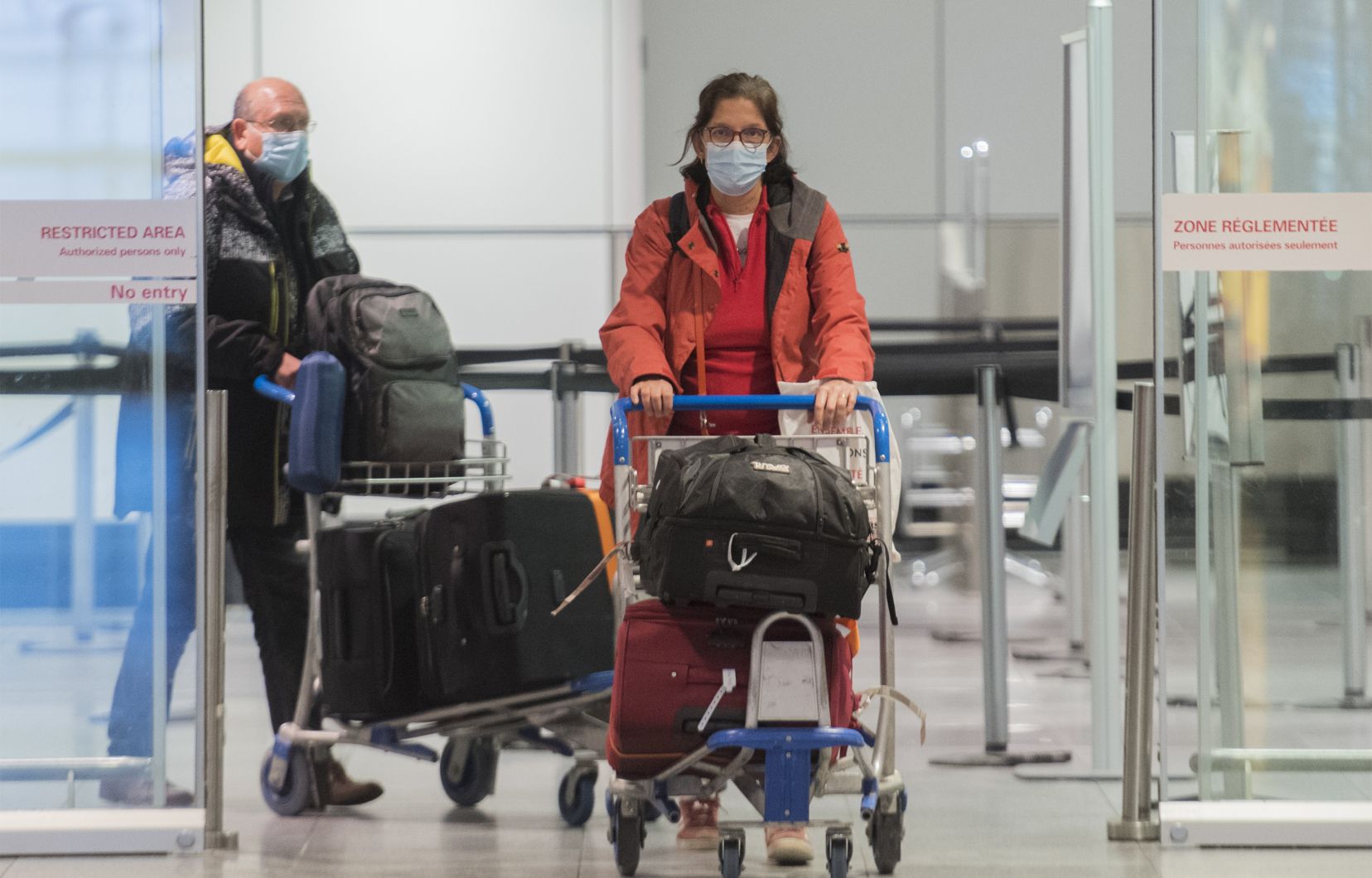 Canada welcomes fully vaccinated American travelers starting at midnight

