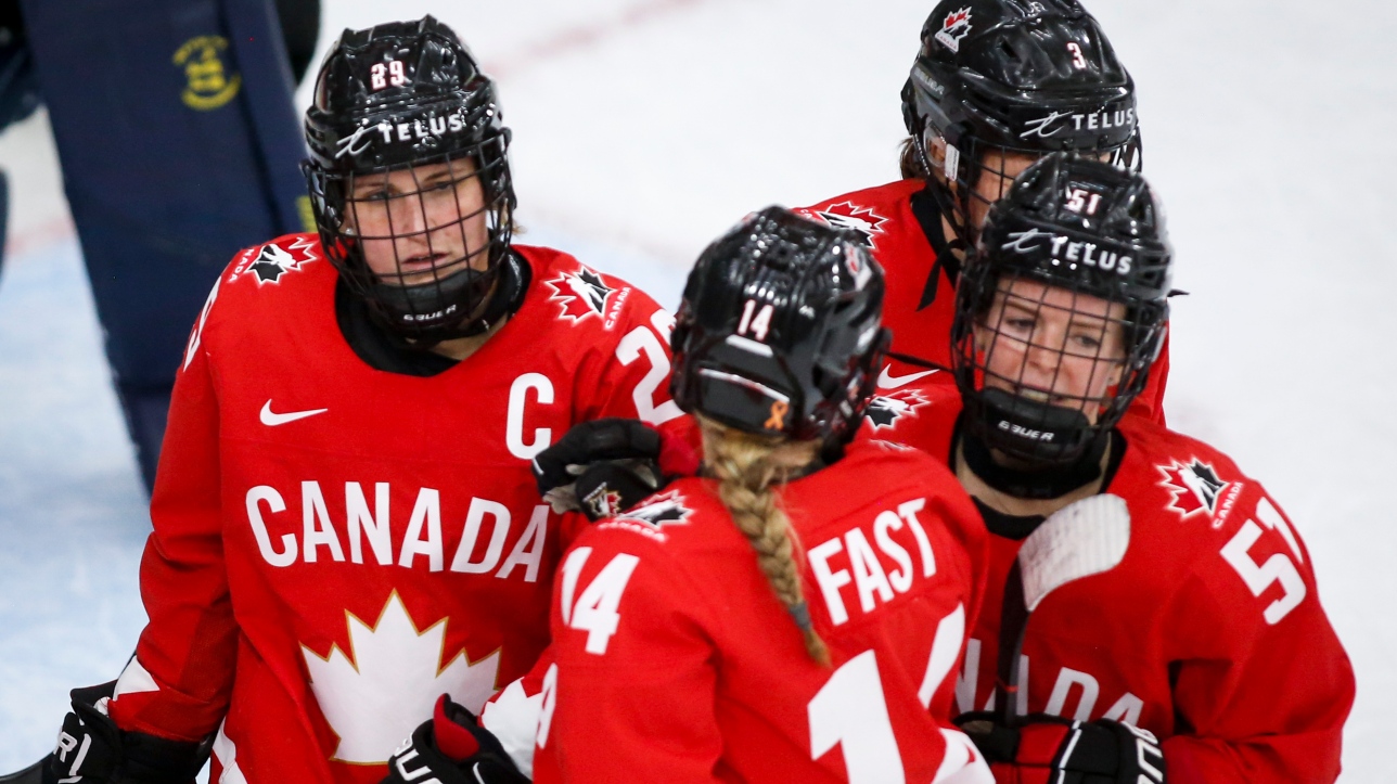 Women's World Hockey Championship: The Canadians ease into the semi-finals

