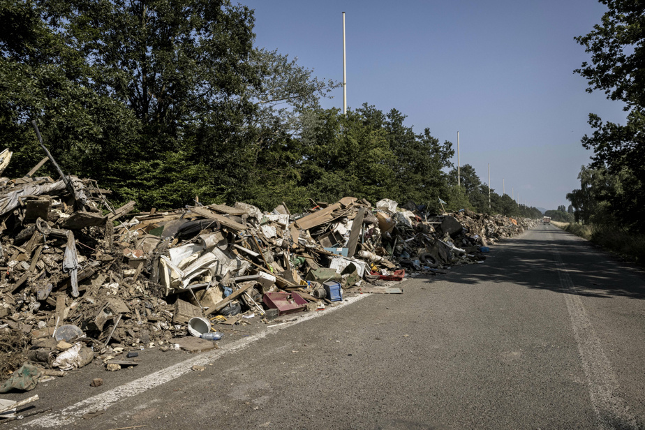 Belgium: A deserted highway turned into a giant landfill

