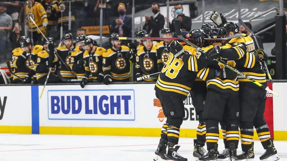 NHL: Unvaccinated players will not be able to play in Canada


