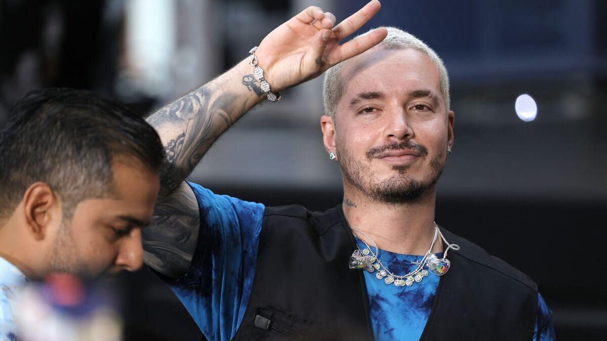 Colombian singer J Balvin apologizes to black women and...

