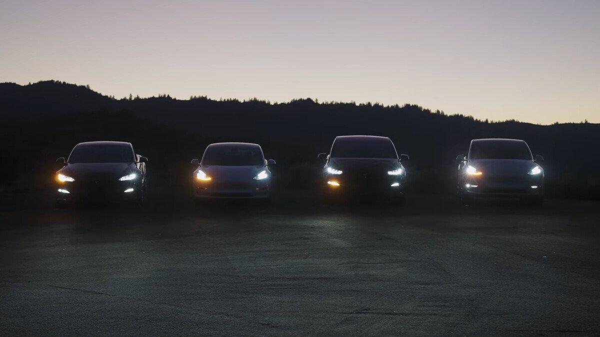 How Tesla's Light Show Customization Proves These Cars Are Geeks