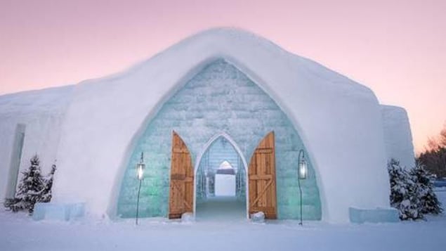 Travel-themed ice hotel

