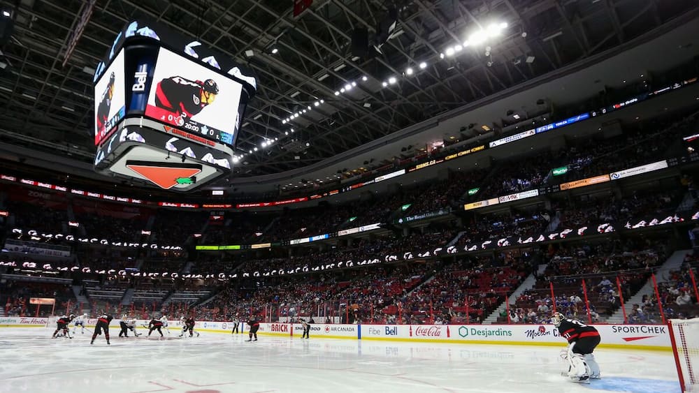 NHL postpones eight matches in Canada

