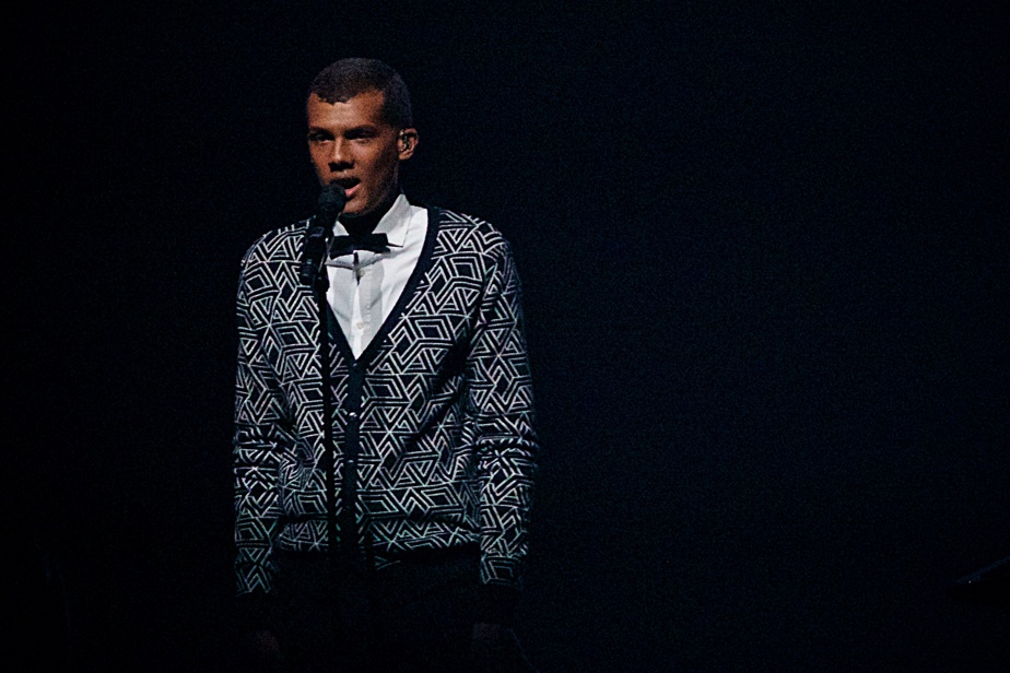 Stromae reveals new song about exhaustion

