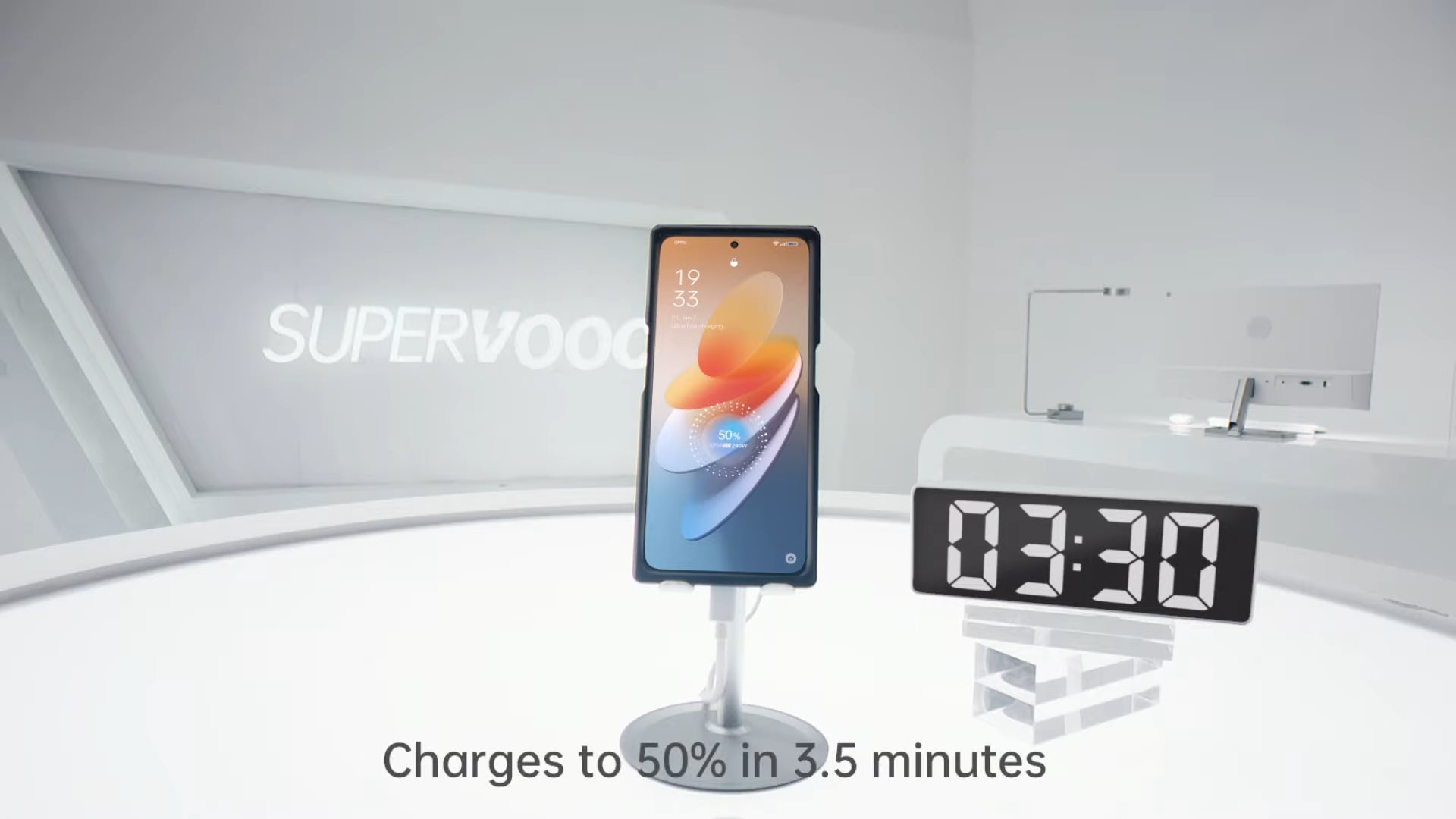 9 minutes to charge a smartphone using the Oppo SuperVooc 240 W

