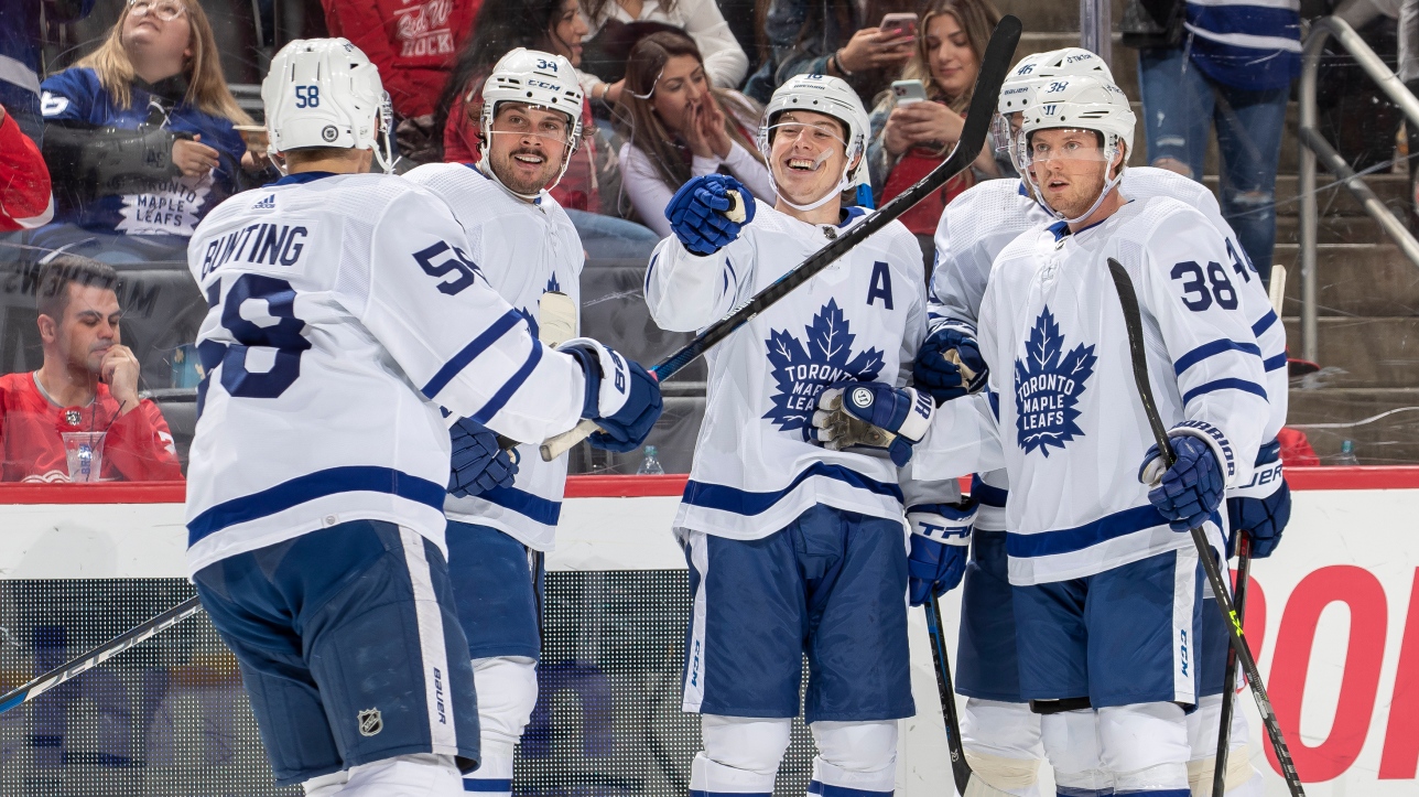 NHL: Leafs scare each other, but 10-7 win over Red Wings in crazy game

