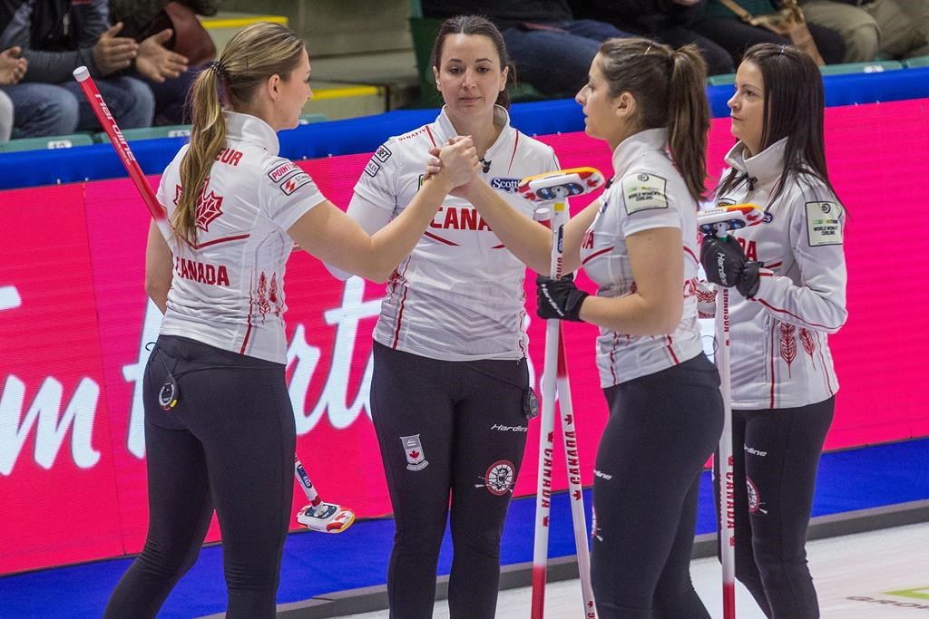 Le Canada se qualifie pour les éliminatoires du Mondial de curling féminin