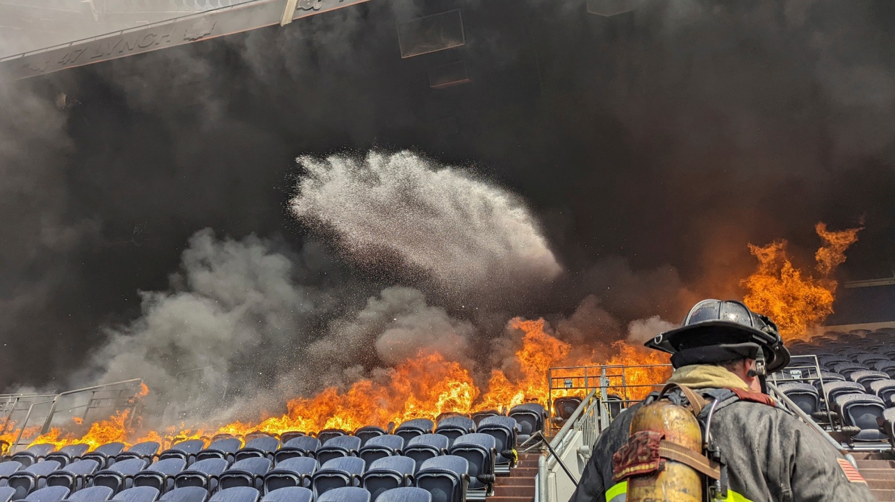 NFL: Fire destroys Broncos stadium

