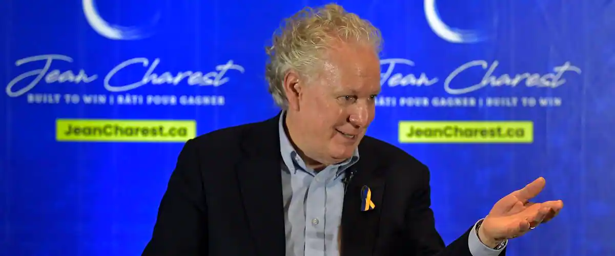 Charest wants to criminalize blocking critical infrastructures


