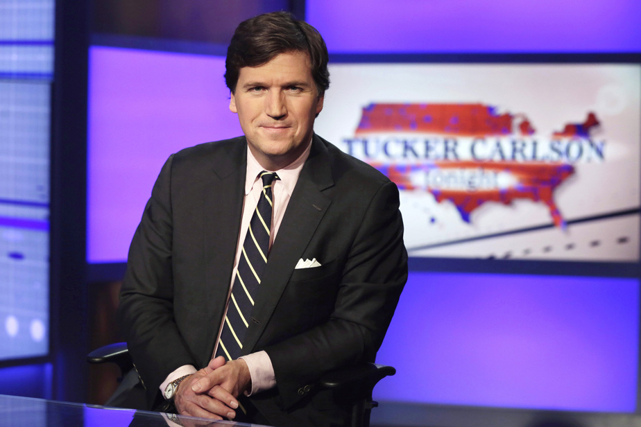 Fox News host Tucker Carlson mocked for male video

