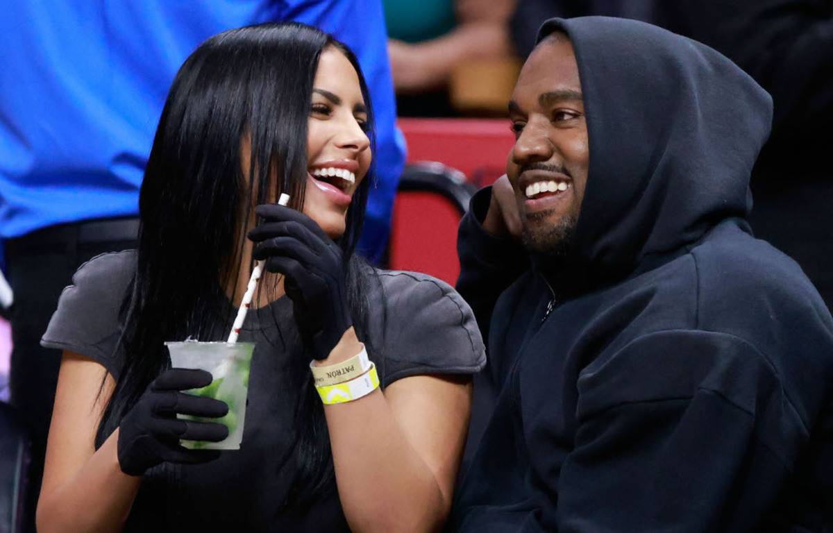 Kanye West makes a crazy gift for his new girlfriend... Katy Perry is selling her house...

