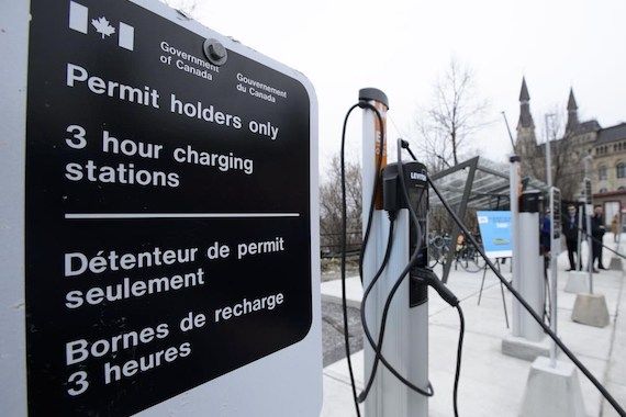 Canada: Automobile manufacturers demand electric vehicles to be charged

