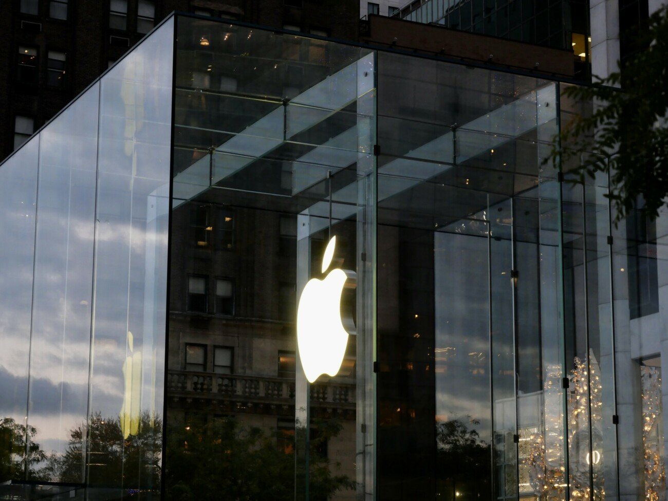 Apple will impose new rules on developers on June 30

