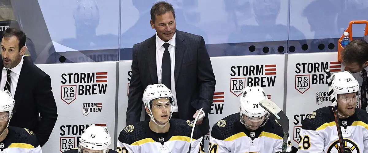 Bruce Cassidy becomes a pilot for the Golden Knights

