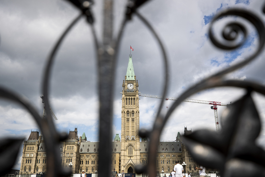  In April and May |  Ottawa recorded a combined surplus of $5.3 billion


