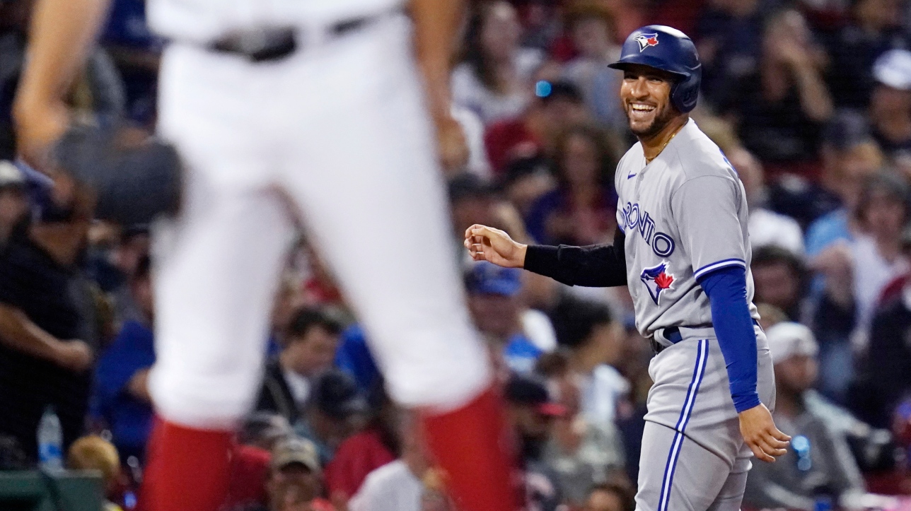 MLB: The Blue Jays have fun at Fenway Park against the Red Sox

