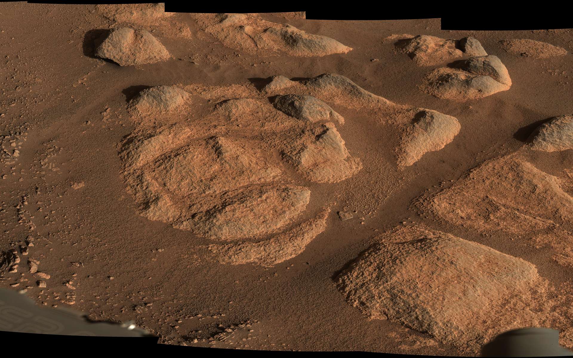 Depuis 18 mois, le rover Perseverance analyse sans relâche la géologie du cratère martien Jezero. © Nasa, JPL-Caltech, ASU, MSSS