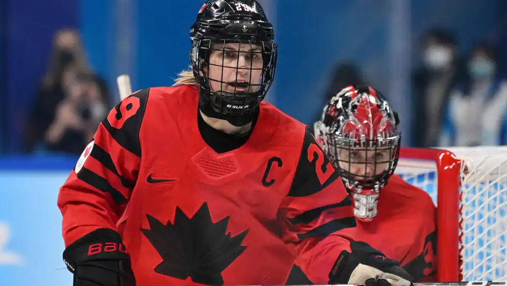 Women's hockey: Canada crush Denmark

